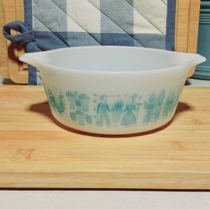 Vintage PYREX Amish Butterprint 472 (1½ Quarts) Some DWD, White with Turquoise